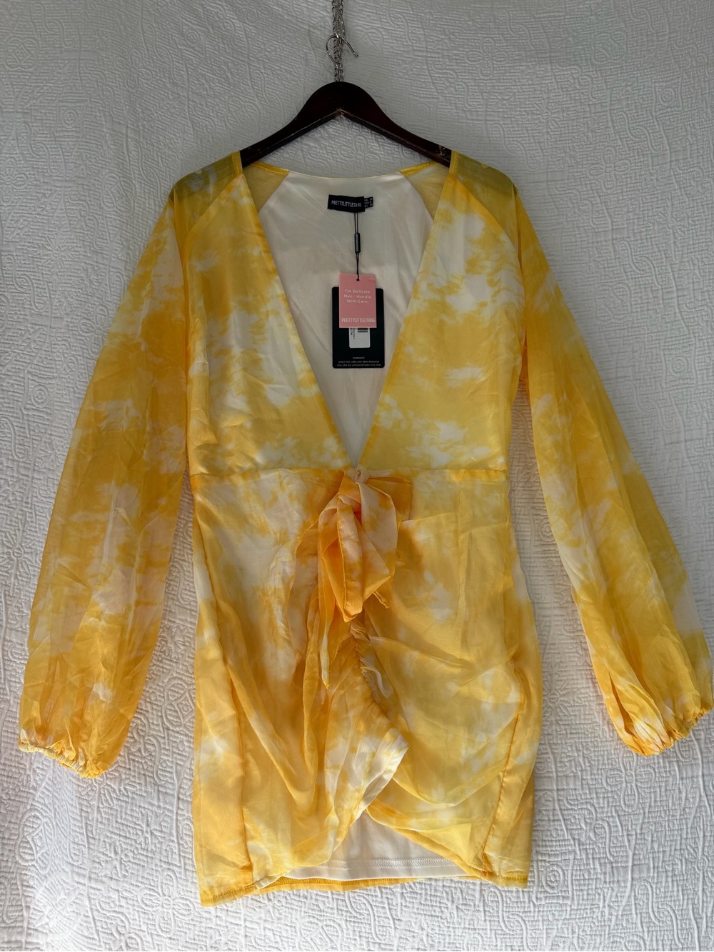Pretty Little Things Chartreuse Tie Dye Chiffon Long Sleeve Bodycon Dress Size 6